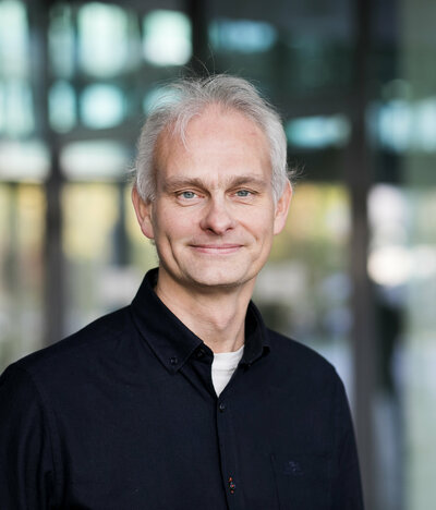 Photo of Prof. Jan van Hest